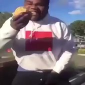 DA12E1E3DE1273792464146354176_439c6a550d5.2.0.17431884369501286786.mp4.jpg