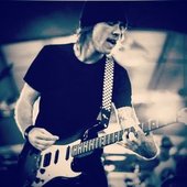 jason dunn-lead singer