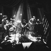 well-known pix in concert 2023