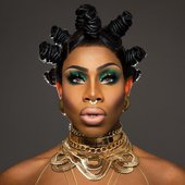 Monét X Change