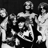 Mott_the_Hoople_(1974)~2.png