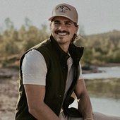 <33