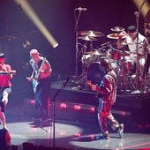 red-hot-chili-peppers-vmas.jpg