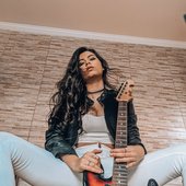 larissa-liveir