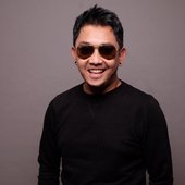 g_8___8_potret_dan_kabar_terbaru_dudy_oris_mantan_vokalis_yovie_and_nuno_yang_kini_solo_karir_p_dudy_oris_yovie_and_nuno-20210403-002-non_fotografer_kly.jpg
