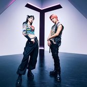 Lisa and TAEYANG