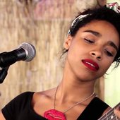 Lianne.jpg