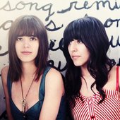  Chelsea and Justine Brown aka The Summer Twins