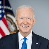 Joe_Biden_presidential_portrait.jpg
