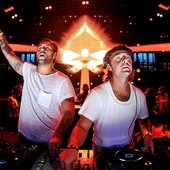 axwell-ingrosso-ushuaia-2014.jpg