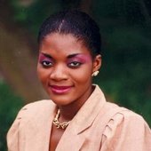 Monique Séka: Superbe photo...très naturelle et sans allures de star!