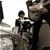 remains_1966_psychedelic_rocknroll_boston_garage_beatles_Barry_Tashian_Vern_Miller_Billy_Briggs_damiani_sloopy_diddy_i_cry_epic_sundazed_capitol_session_epiphone_wurlitzer_dow_live_boston.jpg