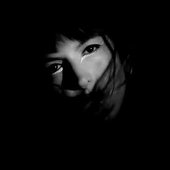 b&w