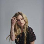 Avril Lavigne – Photoshoot  The Guardian 2019  