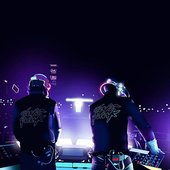 desktop-wallpaper-daft-punk-live-1920x1080-lollapalooza.jpg