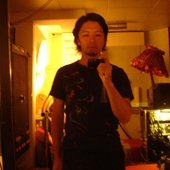 Kazumasa Hashimoto at home