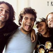 Dois Maníacos e Dois Risonhos! XD