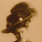 Karoline «Kaja Norena» Eide Hansen(1909)