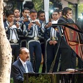 con el mariachi vargas de tecatitlÃ¡n