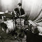 the Microphones: 1 Man band version. Arrowspace, Olympia 1998.