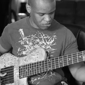 Bassist-Jermaine-Hall.jpg