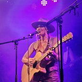 Live at Esplanade Hotel, Melbourne.