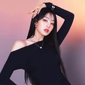 Minnie (g)-idle for Cosmopolitan.jpg