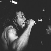 guilla-live2.jpg
