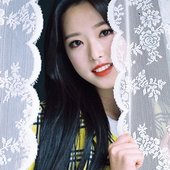 loona-olivia-hye.jpg