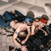2charm ig