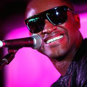 Taio Cruz 