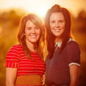 Ally & Anna