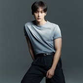 YOON SAN-HA NEW PROFILE SPECIAL CUT