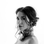 LAUREN DAIGLE