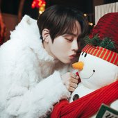 100RED Winter Special Single 'The Last Christmas'
