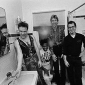 Доклад: Dead Kennedys