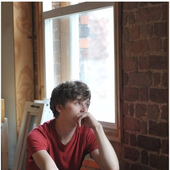 Bill Ryder-Jones (Elevator Studios 2010).png