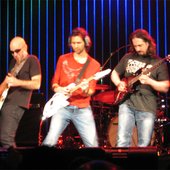 Satriani, Gilbert, Petrucci