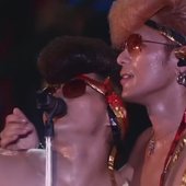 show and hikaru before kissing