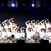 AKB48チーム8 全国ツアー ～47の素敵な街へ～ファイナル 神奈川県公演『真っ青な空を見上げて』
