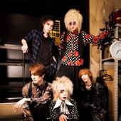 147692-ziz-group-photo.jpg
