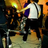 HeadsCollide live
