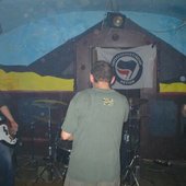 2003.03.01 Budapest/Simon's	Nesze, Hátsó Szándék