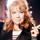 Vikki Carr.png