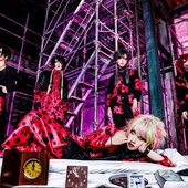 100049-garakuta-group-photo.jpg