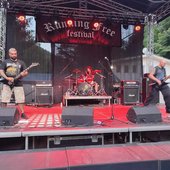 Mass grave live at running free festival 2023