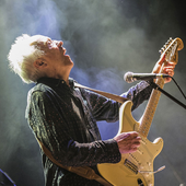 ROBIN TROWER