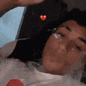 </3