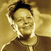 Doris Akers (2).jpg