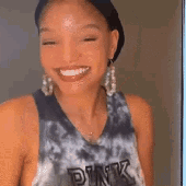 for-gl-vemee-chloe-x-halle.gif